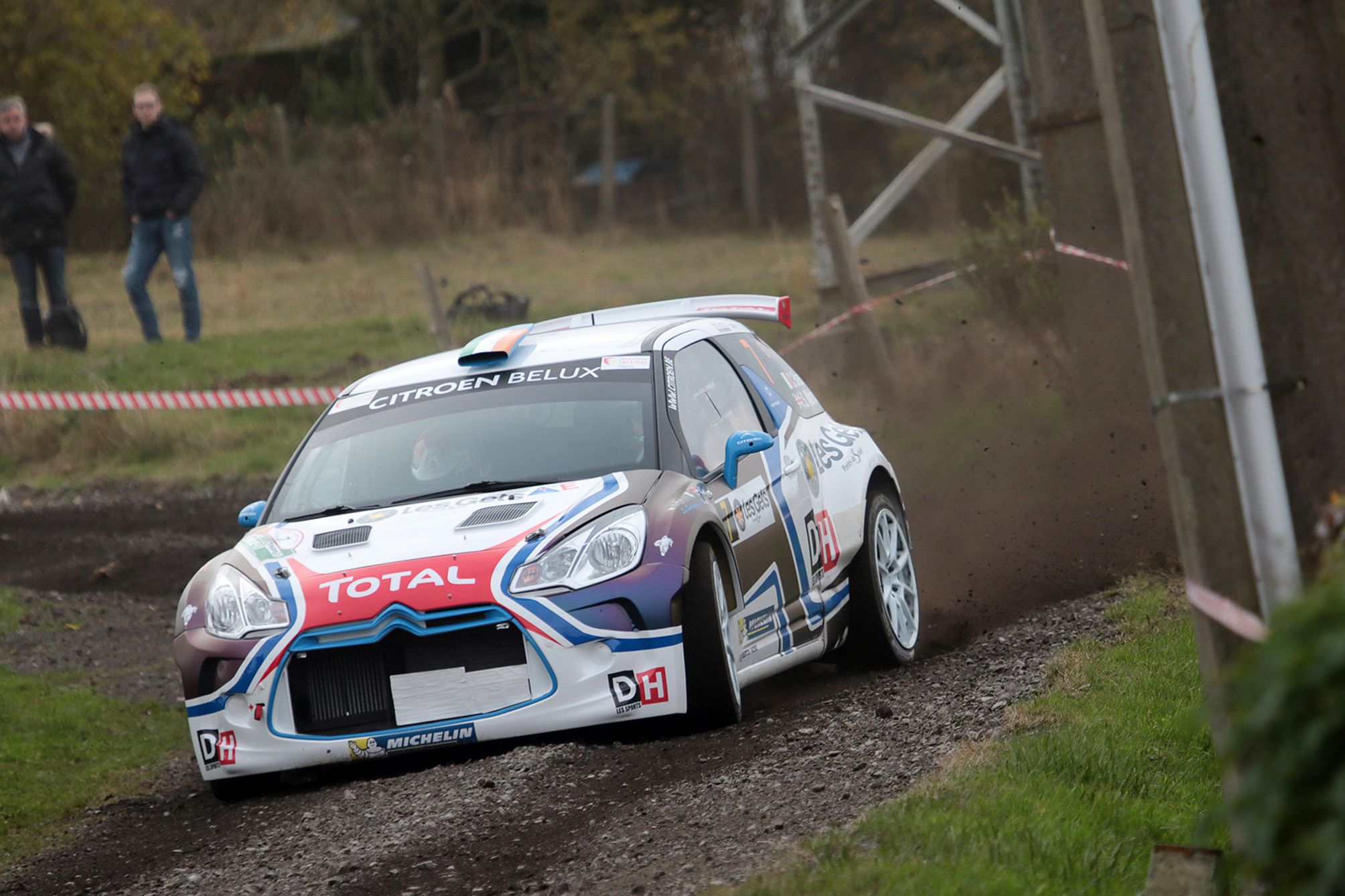 hecatombe-chez-les-favoris-les-pilotes-citroen-en-tete