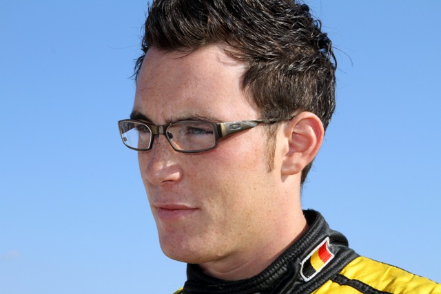 neuville-assurer-le-spectacle